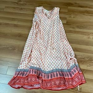 Beach lunch lounge beach cover up. EUC, worn once, size small.